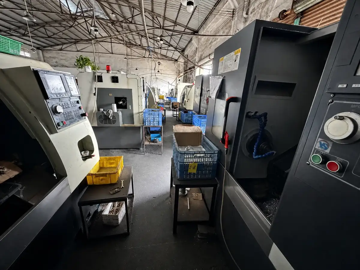 志诺五金 CNC 车间